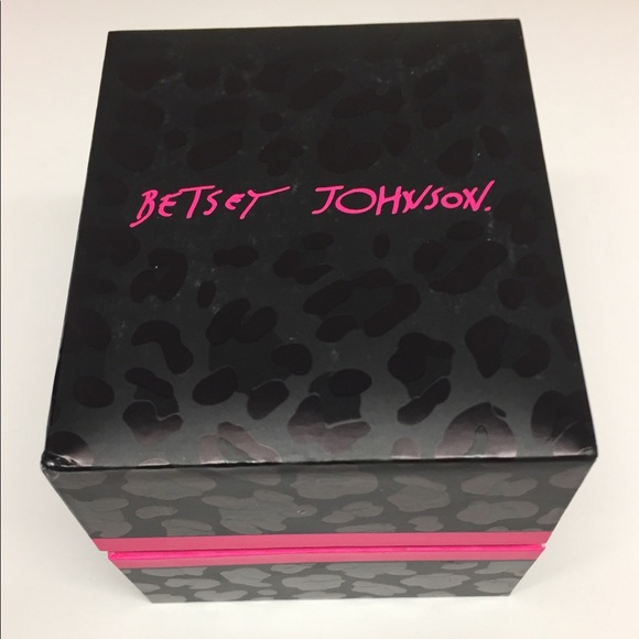 Betsey Johnson 🌈 Rainbow Iridescent Analog Watch - Picture 4 of 8